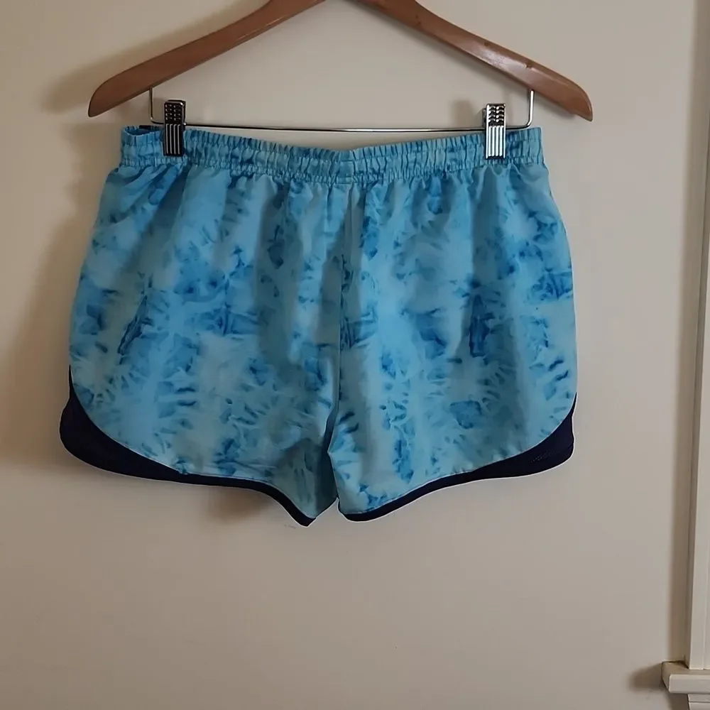 Under Armour Fitted Heat Gear Women's Blue Athletic Shorts, Size Medium